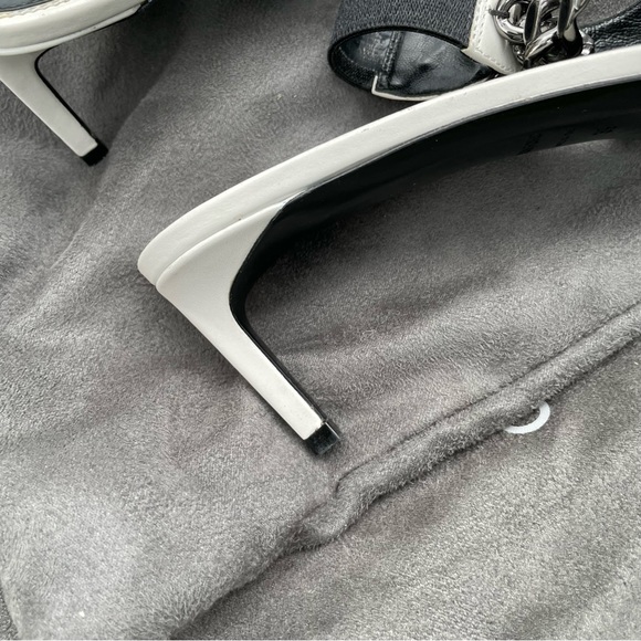 Tom Ford LEATHER CHAIN SLINGBACK PUMP 50MM - Picture 5 of 13